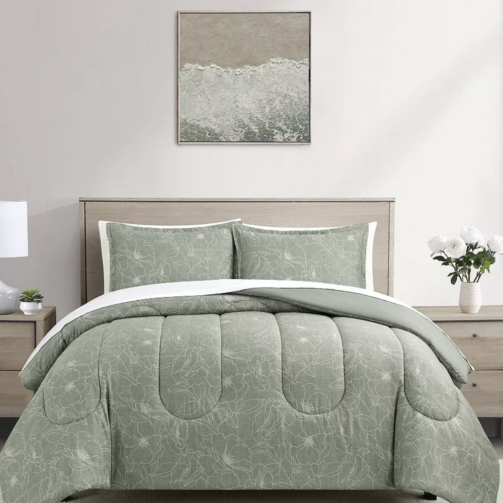NWT Serene Green Floral Comforter Set